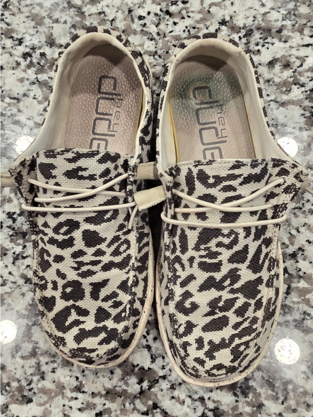 HEYDUDE Wendy Woven Cheetah Grey Shoes – Women’s Size 8